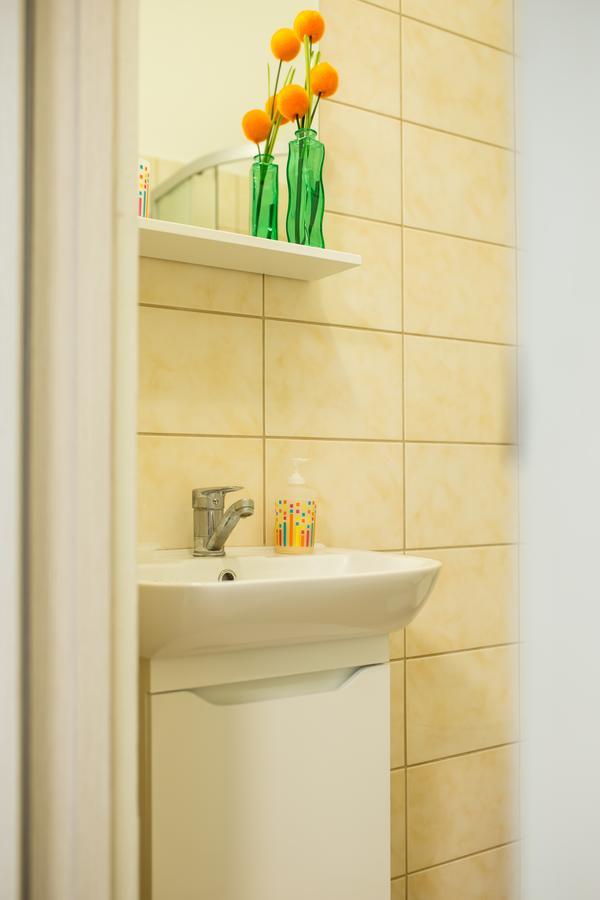 Romantic Apartment In The Center Of Old Лвив Екстериор снимка